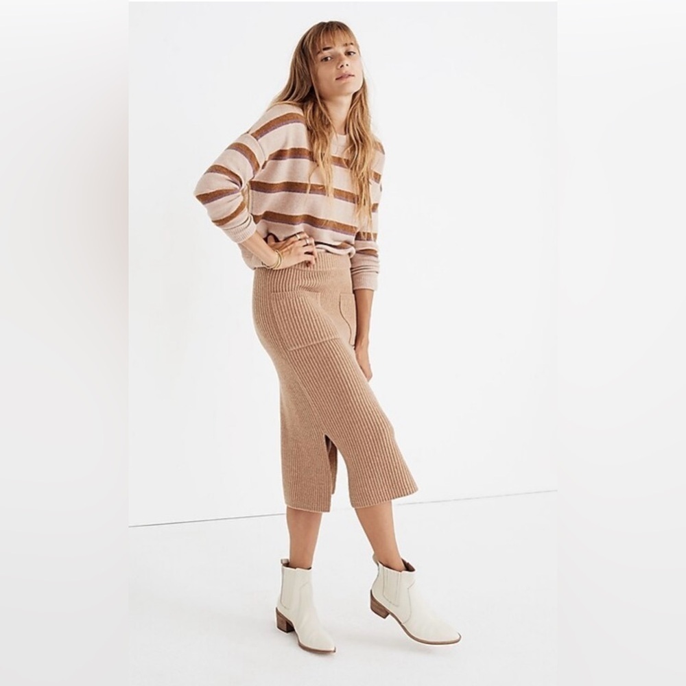 NEW Madewell Patch Pocket Sweater Skirt, size Medium.